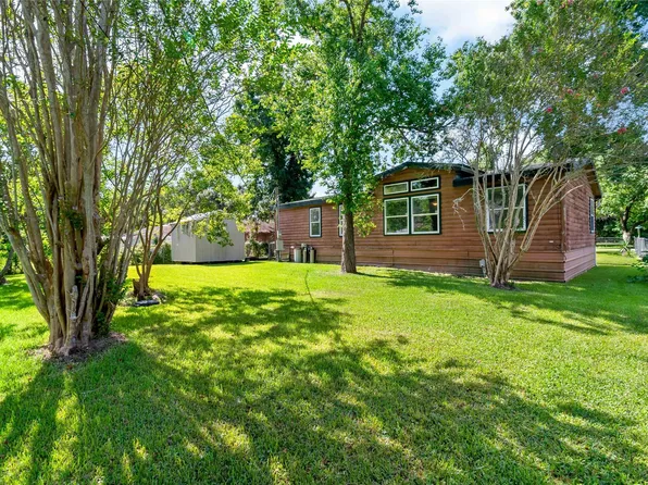 22891 Woodland Dr, Porter, TX 77365
