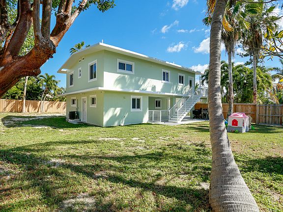 2nd image of 259 S Coconut Palm Blvd