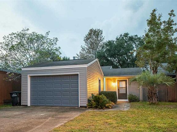 3rd image of 3541 La Mancha Way