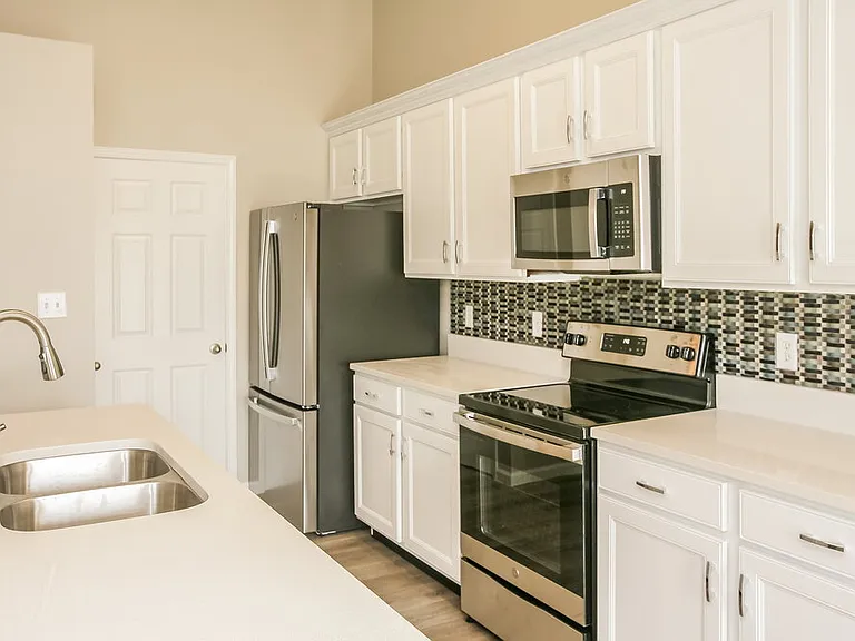 4557 Walcott Dr — Photo 6
