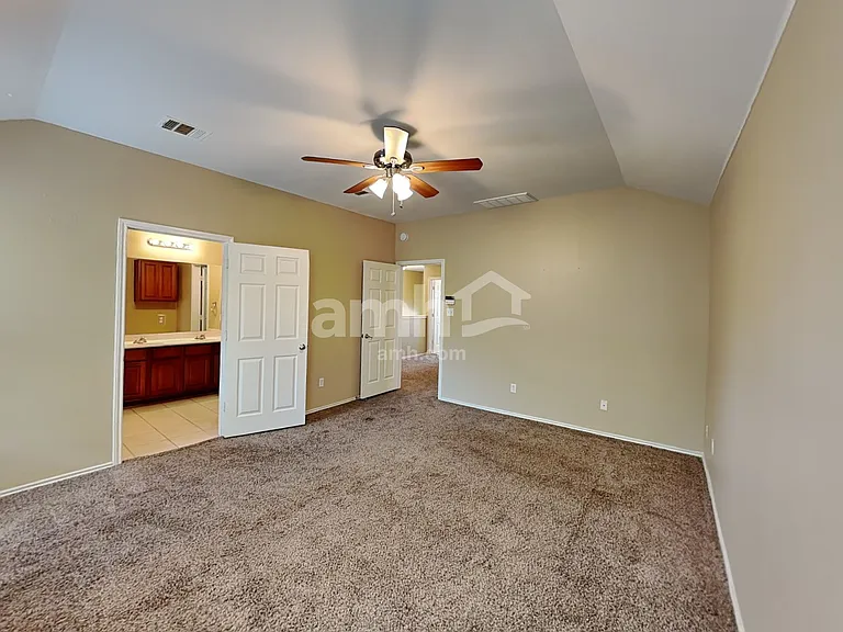 149 Ashwood — Photo 11