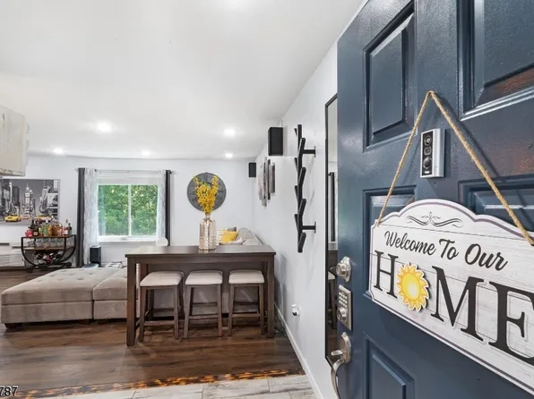 54 Eton Way, Franklin Twp., NJ 08873