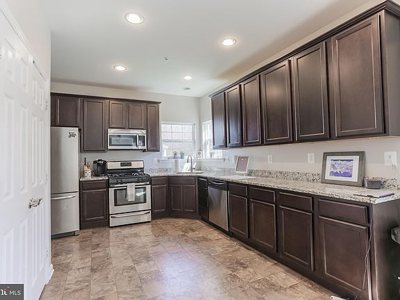 5th image of 1536 Swearingen Dr