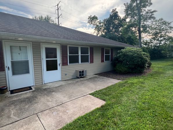 599 Old Quaker Rd APT D