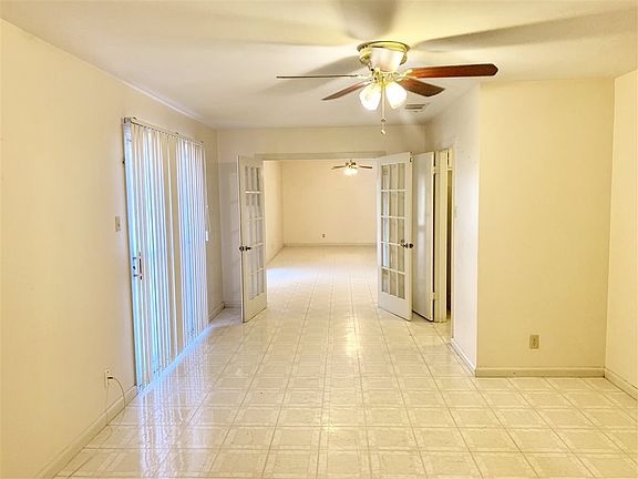5th image of 661 Aspen Ln
