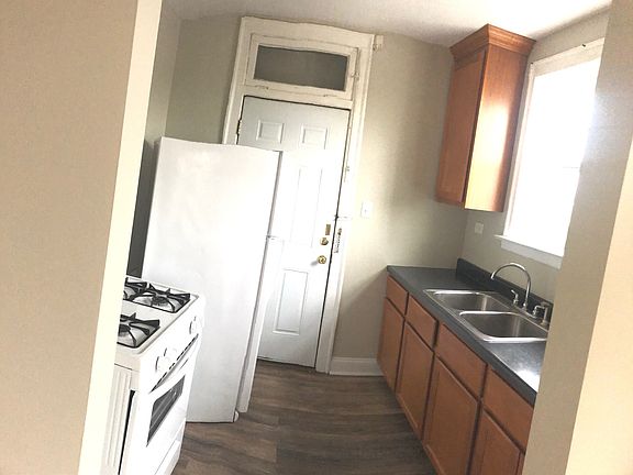 2nd image of 3906 N Central Ave APT 3B