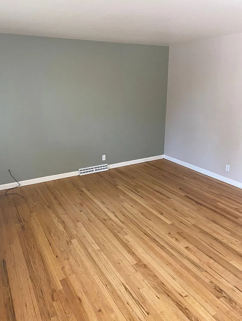 Available for 2027-2028 Fall Pre-Leasing: 3-Bedroom Ranch with Spacious Yard & Sunset Deck — Photo 4