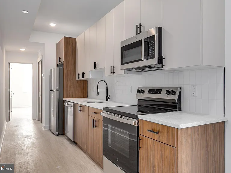 4153 Mantua Ave #3 — Photo 1