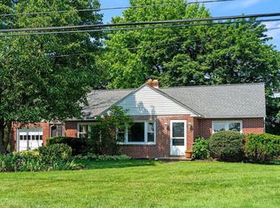 102 Deaven Rd, Harrisburg, PA 17112