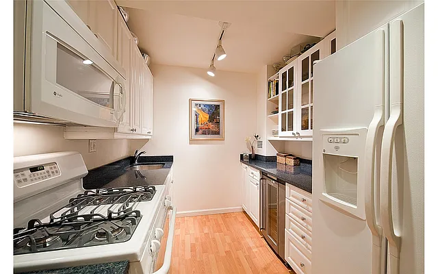 Sold by Douglas Elliman | media 17