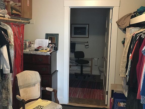 5th image of 190 Walnut Ave #102