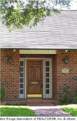 2nd image of 825 Avenue E