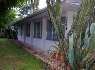 321 Holly Ln, Plantation, FL 33317