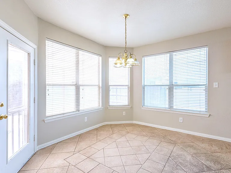 8317 Salado Springs Dr — Photo 7