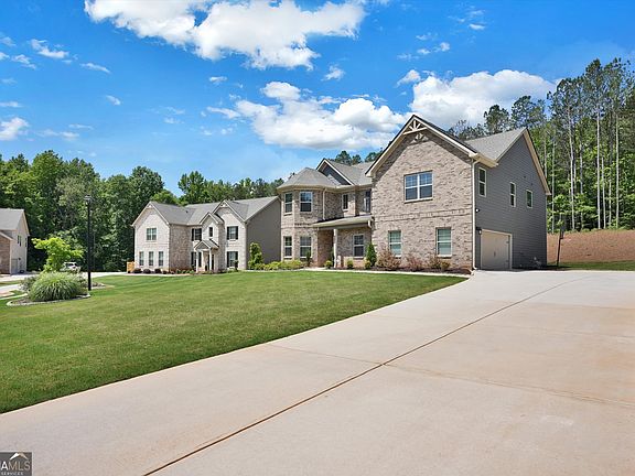 4th image of 416 Traditions Ln