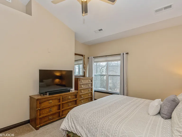 440 3rd Ave #3 — Photo 22