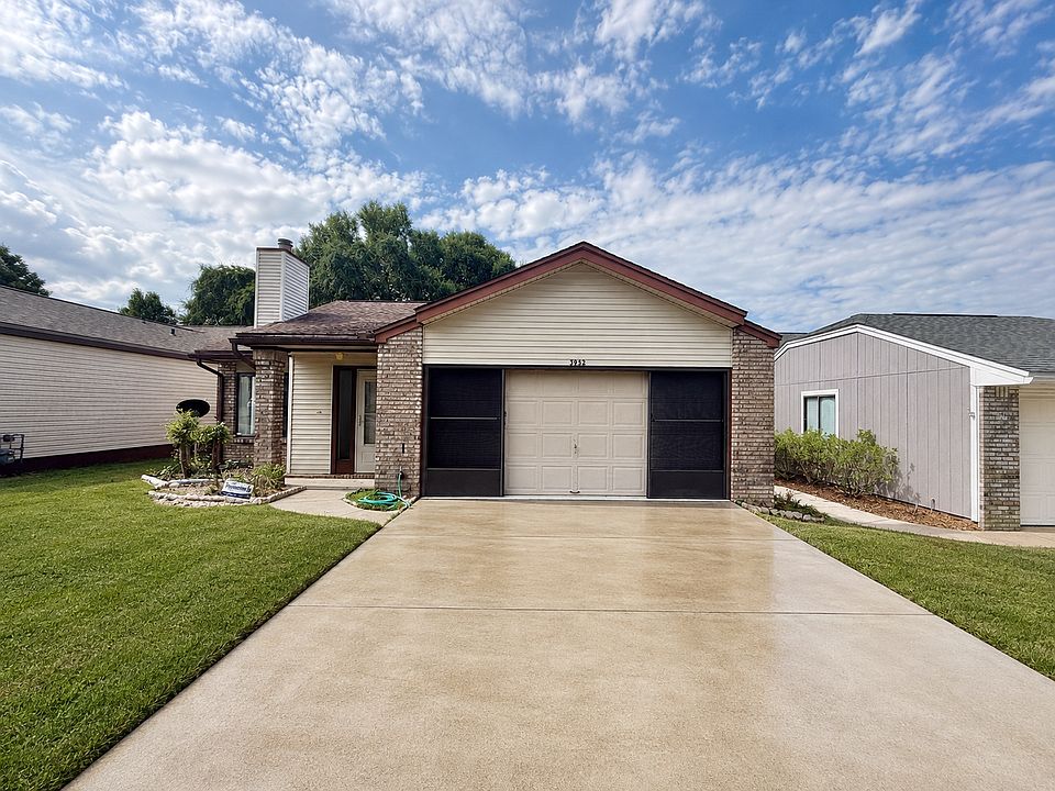 1st image of 3932 Balsam Dr