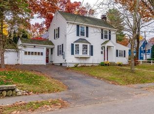 75 Hartshorn St, Reading, MA 01867