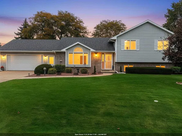 N9653 Gina Dr, Appleton, WI 54915