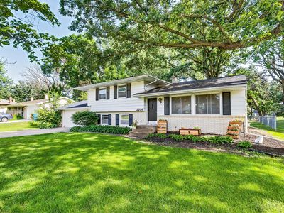 2226 County Road F E, White Bear Lake, MN, 55110