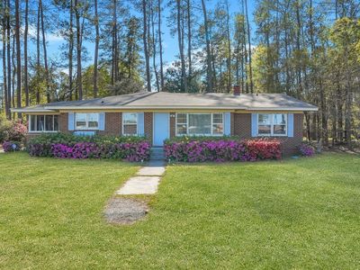 135 Peachtree St, Varnville, SC, 29944