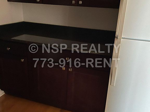 3rd image of 1360 W Touhy Ave APT 205