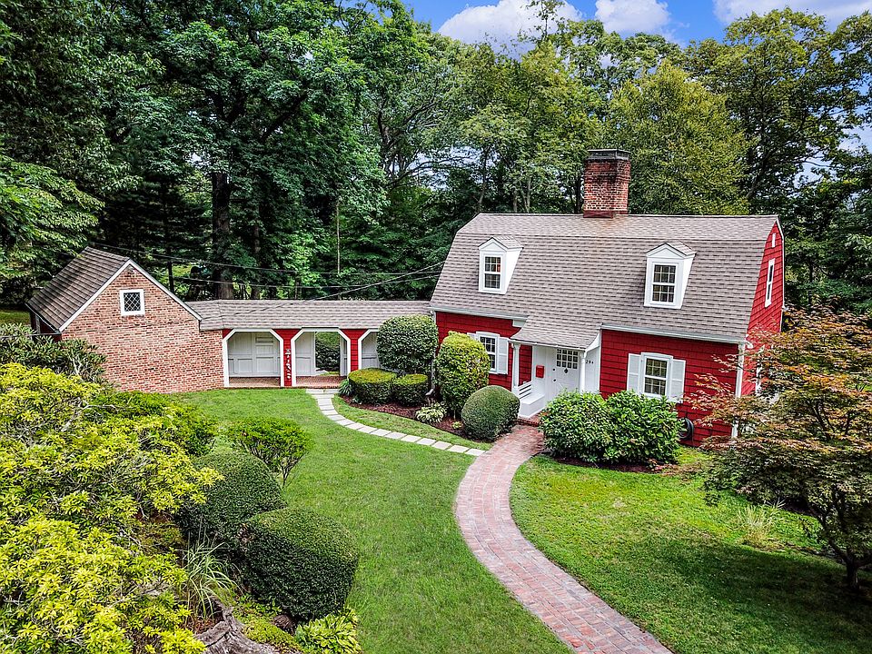 Welcome to 294 Old Colony Road!