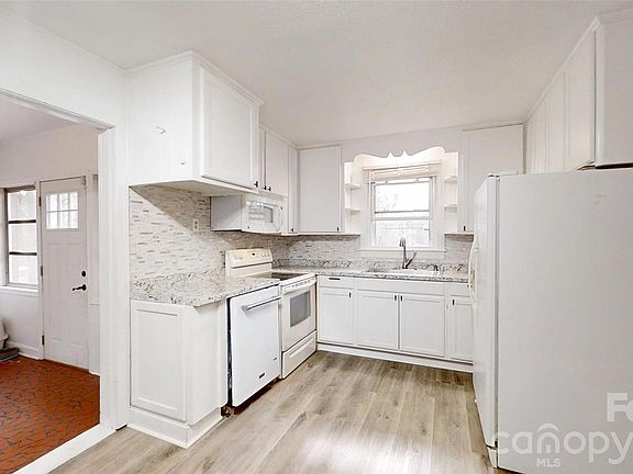 5th image of 2988 Laboratory Rd