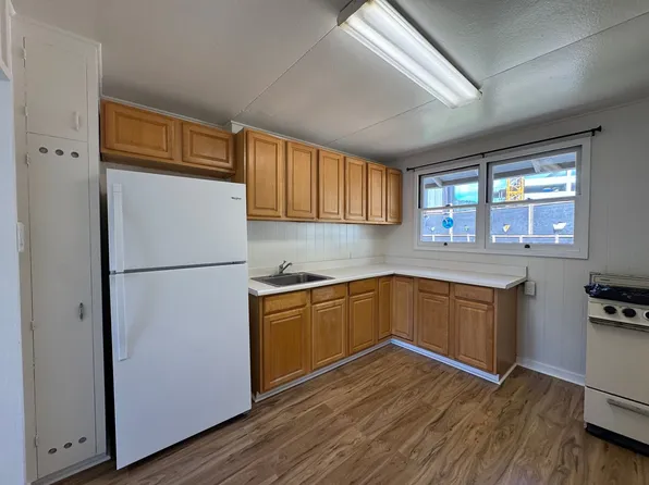 CITRON, 2254 Citron St APT 4, Honolulu, HI 96826