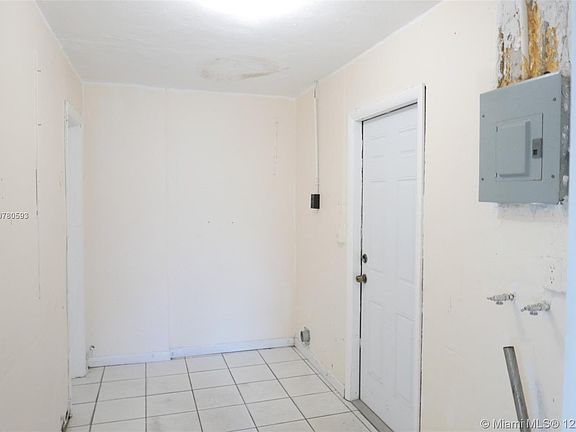 5th image of 19214 NW 28th Ct