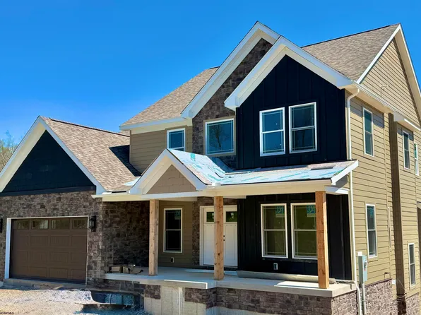 68 Turquoise Way, Bridgeport, WV 26330