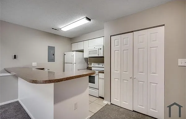 4466 Little River Dr #INN-906 — Photo 6