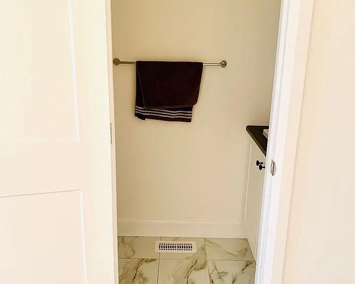 1644 Tenley Dr — Photo 12