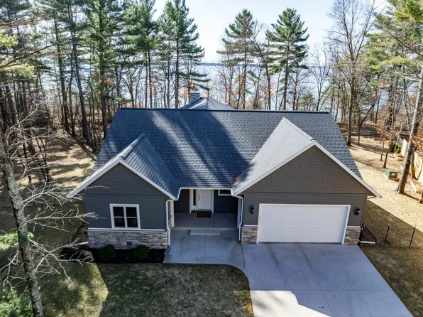 W3773 7th St E, Necedah, WI 54646