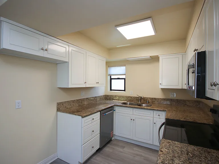 874 S Marengo Ave #10 — Photo 14