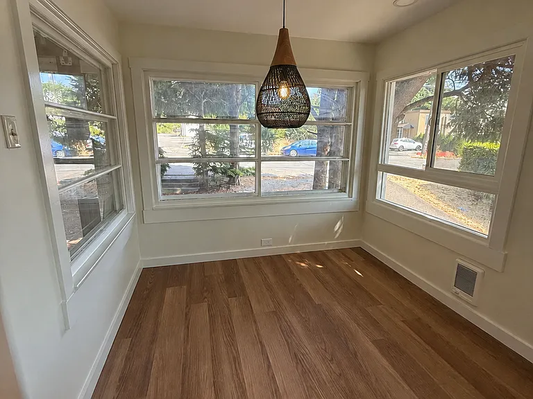 11329 5th Ave NE — Photo 3