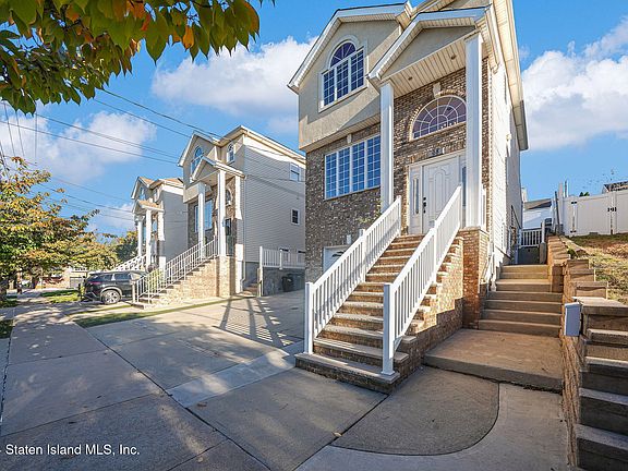 2nd image of 68 Craig Ave