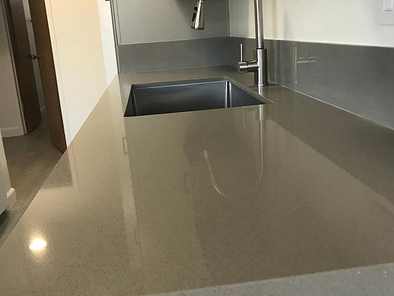 4th image of 1754 S Granville Ave #8