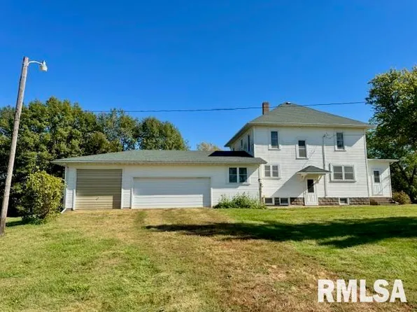 4214 150th St, Clinton, IA 52732