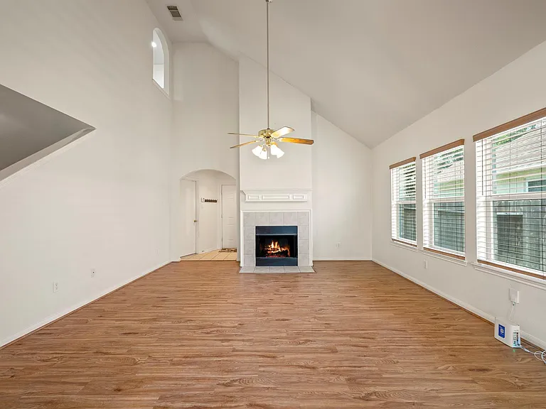 12202 Mardi Gras Dr — Photo 6
