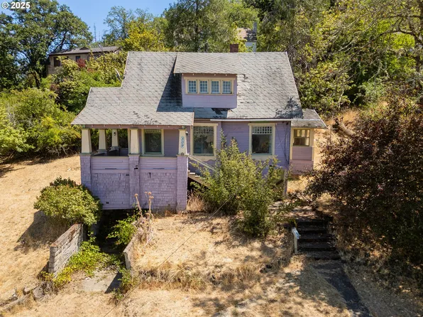 309 SE Ella St, Roseburg, OR 97470
