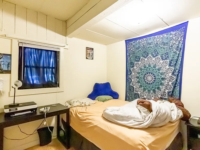 Spacious Apartments in the Heart of the Village — Photo 20