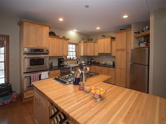 5th image of 7379 Watson Rd
