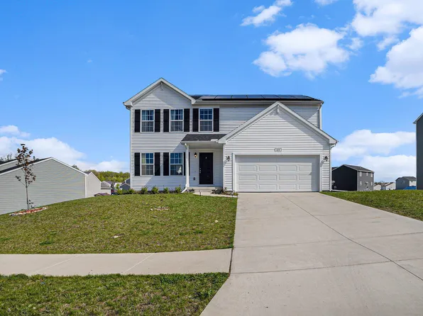 409 Oak View Dr, Middleville, MI 49333