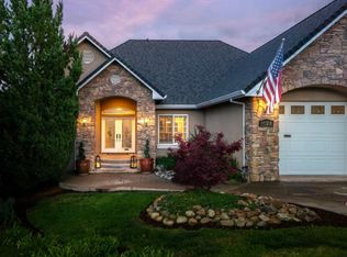 1025 Edgewater Ct, Redding, CA
