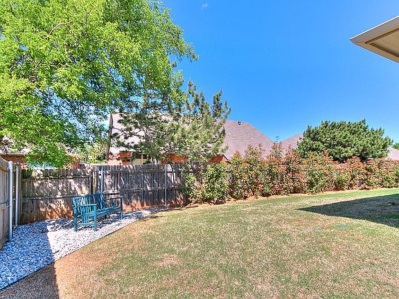 4th image of 1817 Verdot Cir