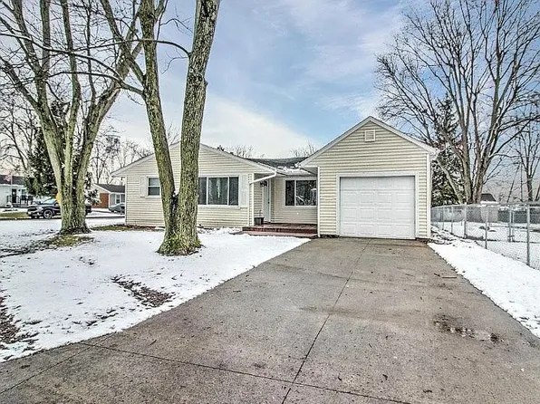 212 S Oak St, Cridersville, OH 45806