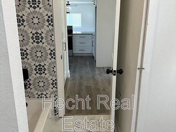 3rd image of 134 Gravel St