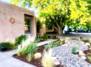 1901 Camino Lumbre, Santa Fe, NM 87505
