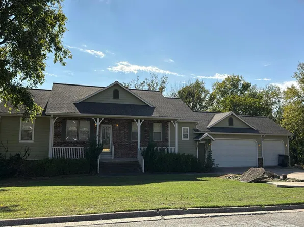 1238 Forest Ln, Catoosa, OK 74015